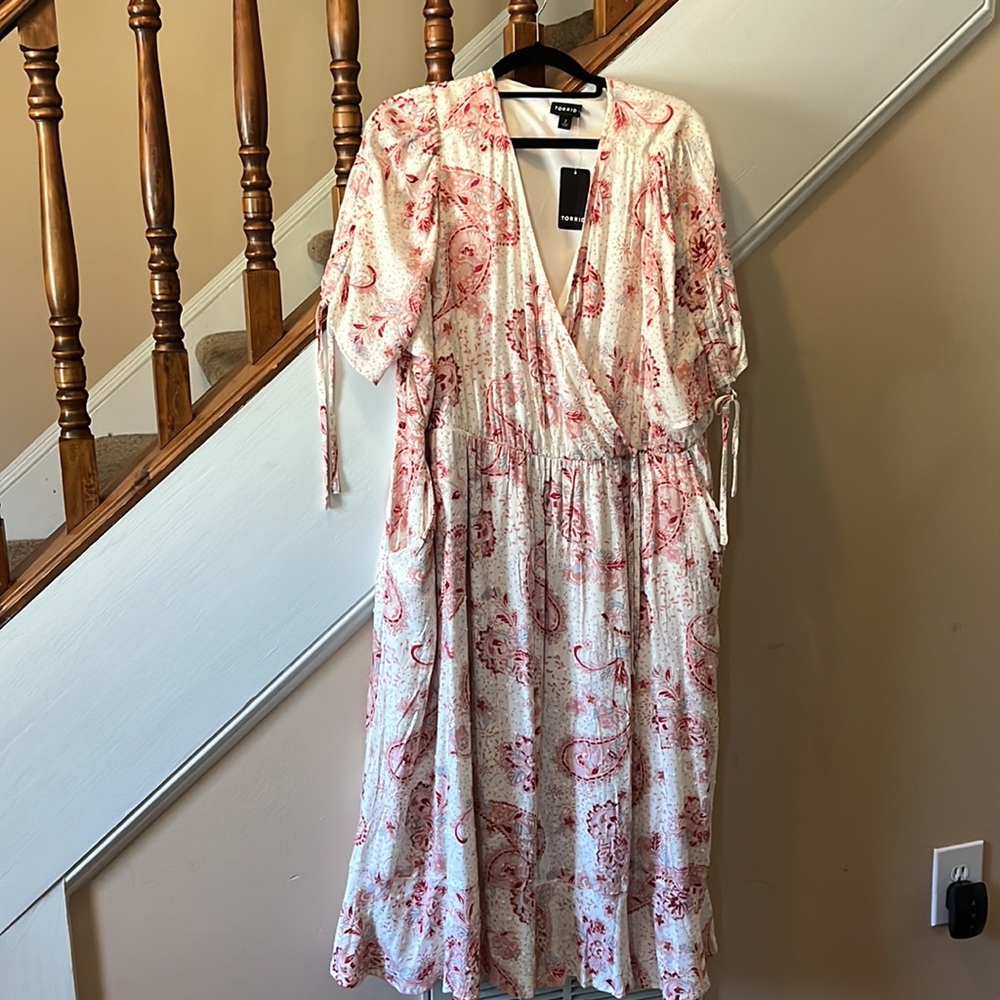 Torrid Midi Swiss Linen Surplice Paisley Print Dress NWT